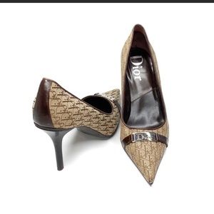 Practically brand new Dior Pumps.